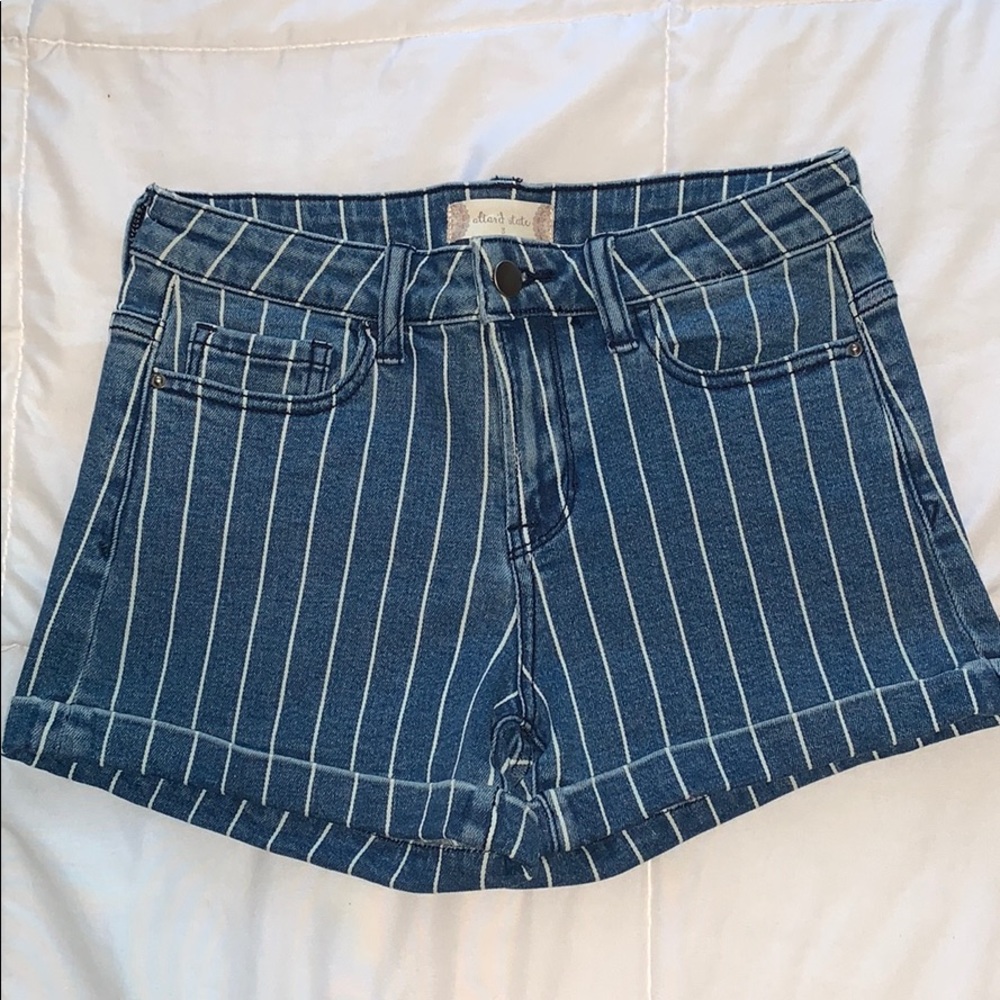 High waisted jeans shorts